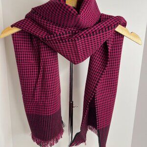 Vintage with Tags Keynotes Pink and Black Hounds Tooth Woman's Scarf w/Gloves